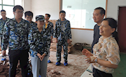 我校科技学院领导看望慰问暑期实训师生
